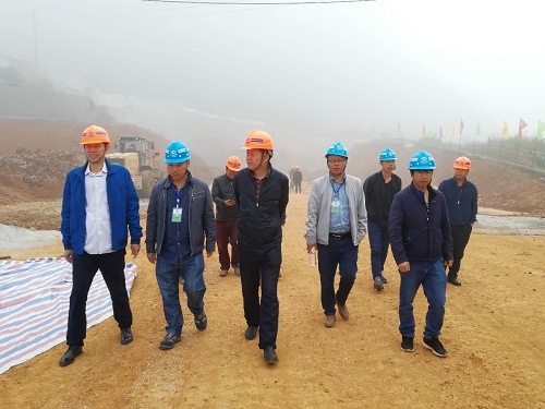 公司领导到广那高速公路项目调研