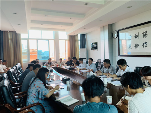 陈定华为分管联系单位讲授“不忘初心、牢记使命”主题党课并开展调研座谈