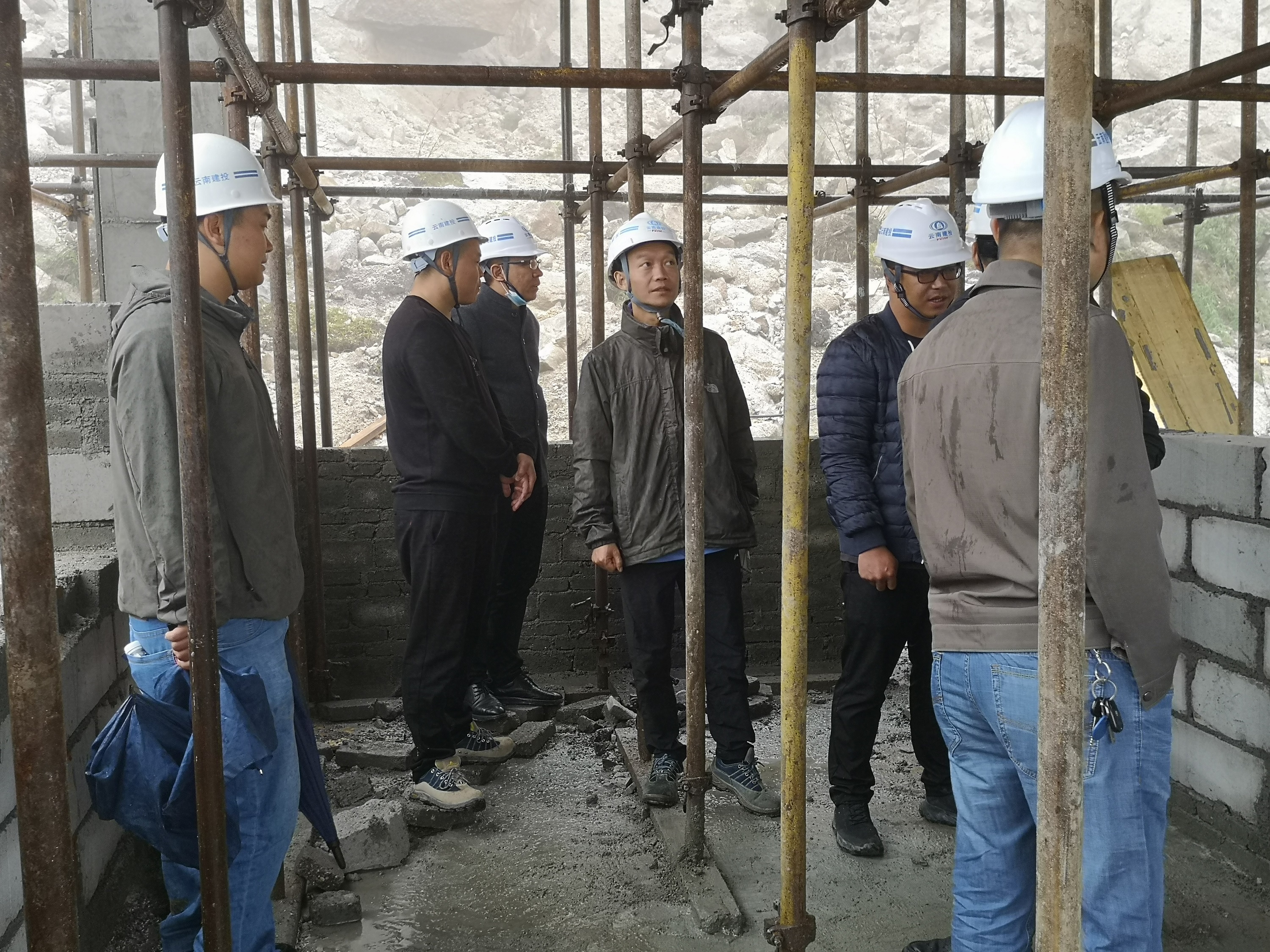 【我为群众办实事】董学友调研指导第十六直管部福贡项目