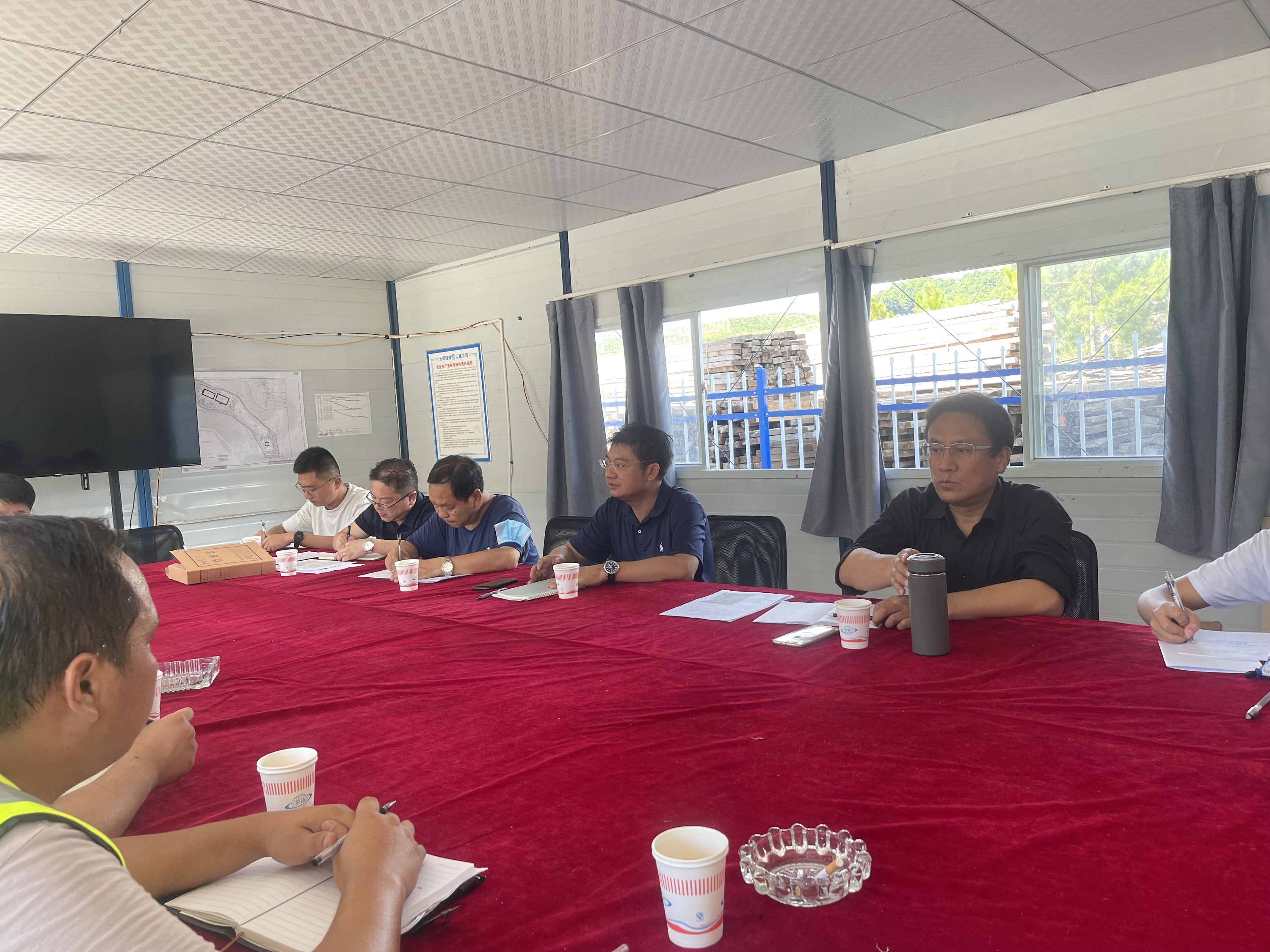 【我为群众办实事】万向遵国庆期间带班到普洱片区进行综合检查