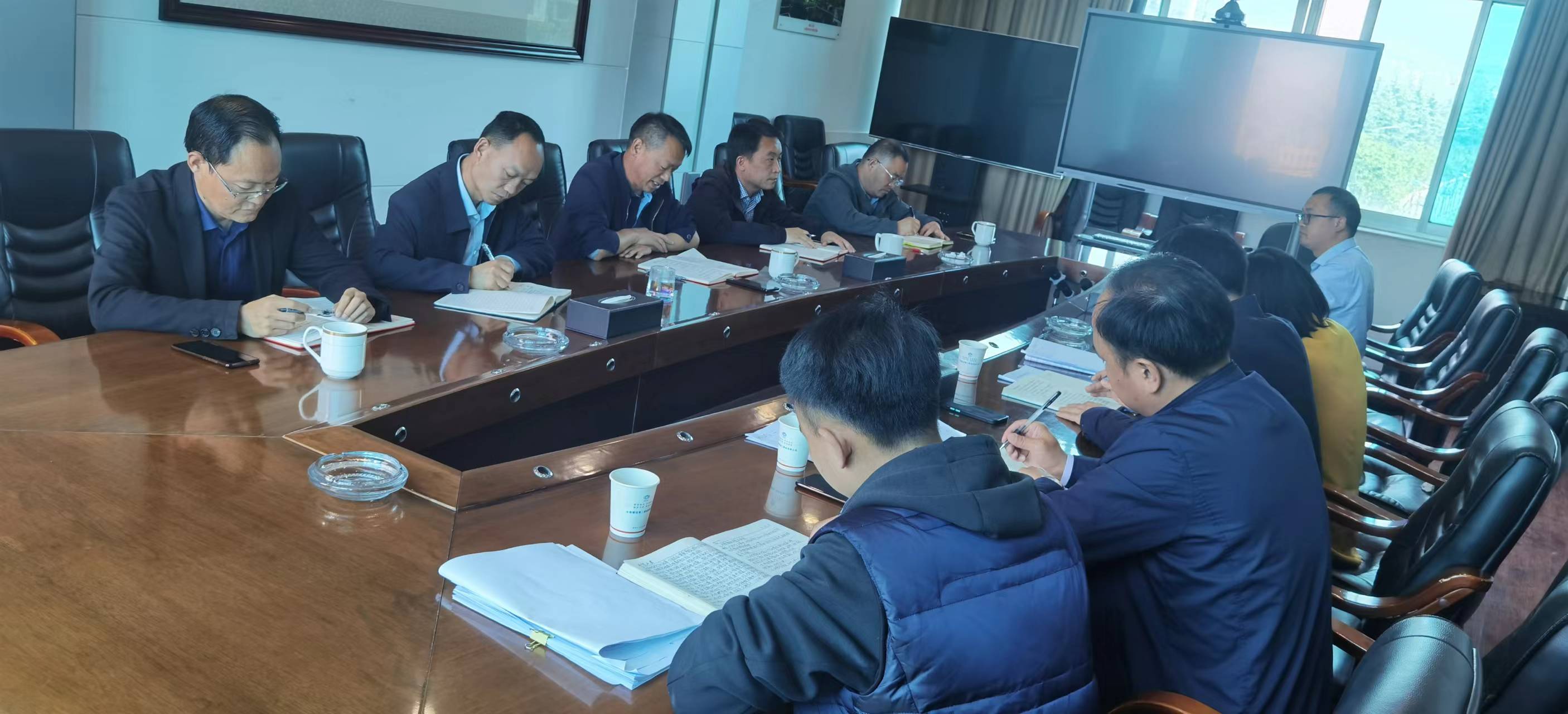 【公司动态】公司召开经营工作专题分析会