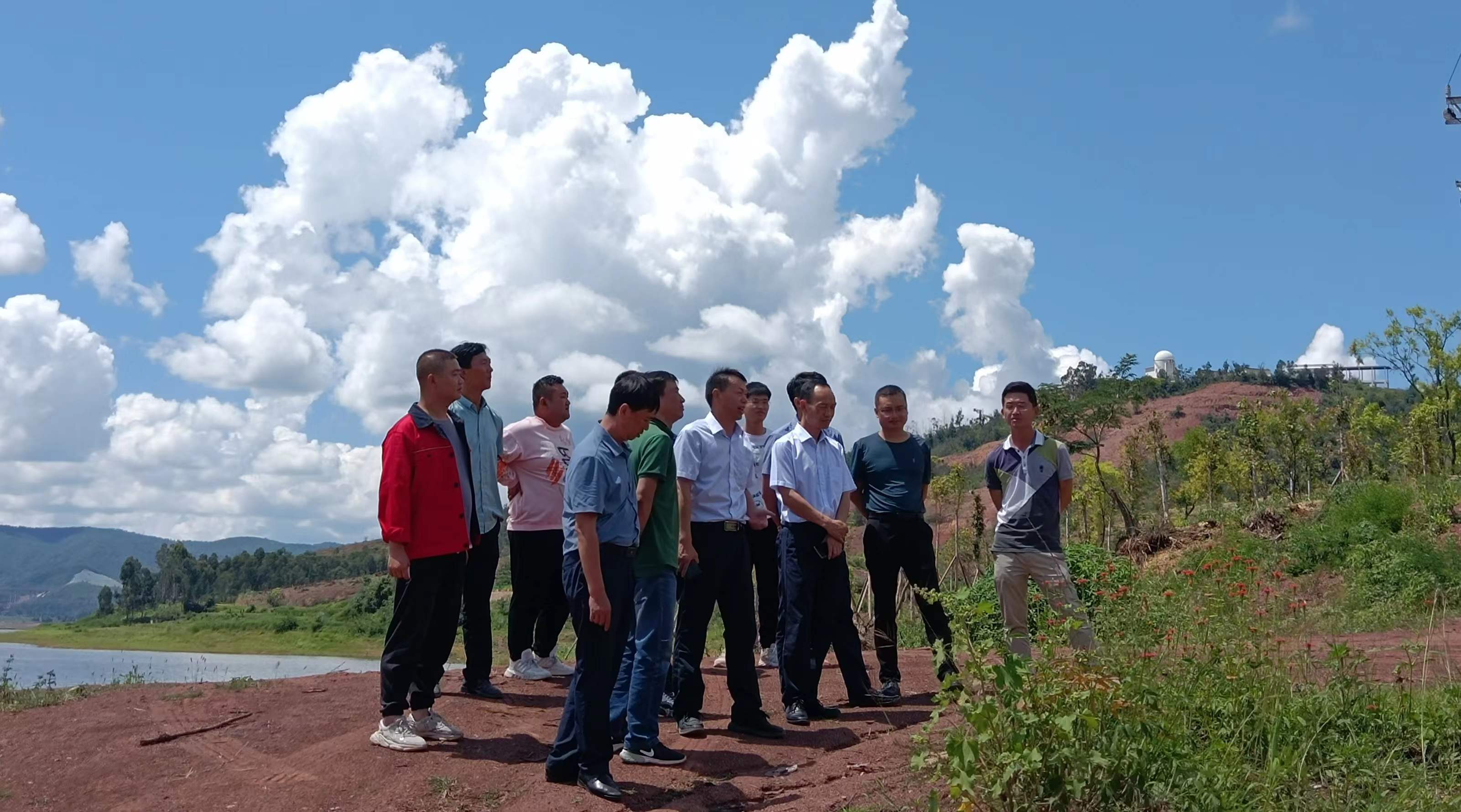 【贯彻一线工作法】陈定华、董学友一行到十二直姚安片区项目调研指导