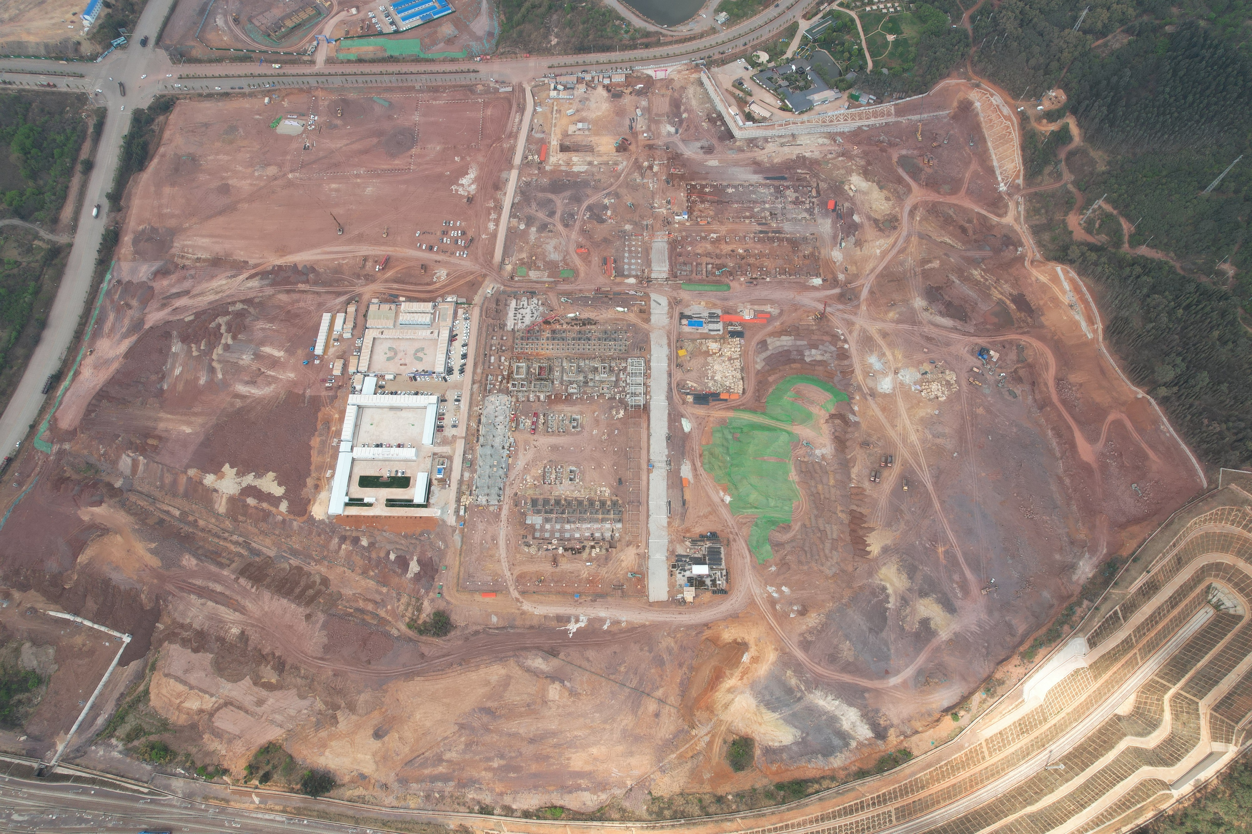 云南友天磷酸铁锂项目圆满完成第一阶段工作任务