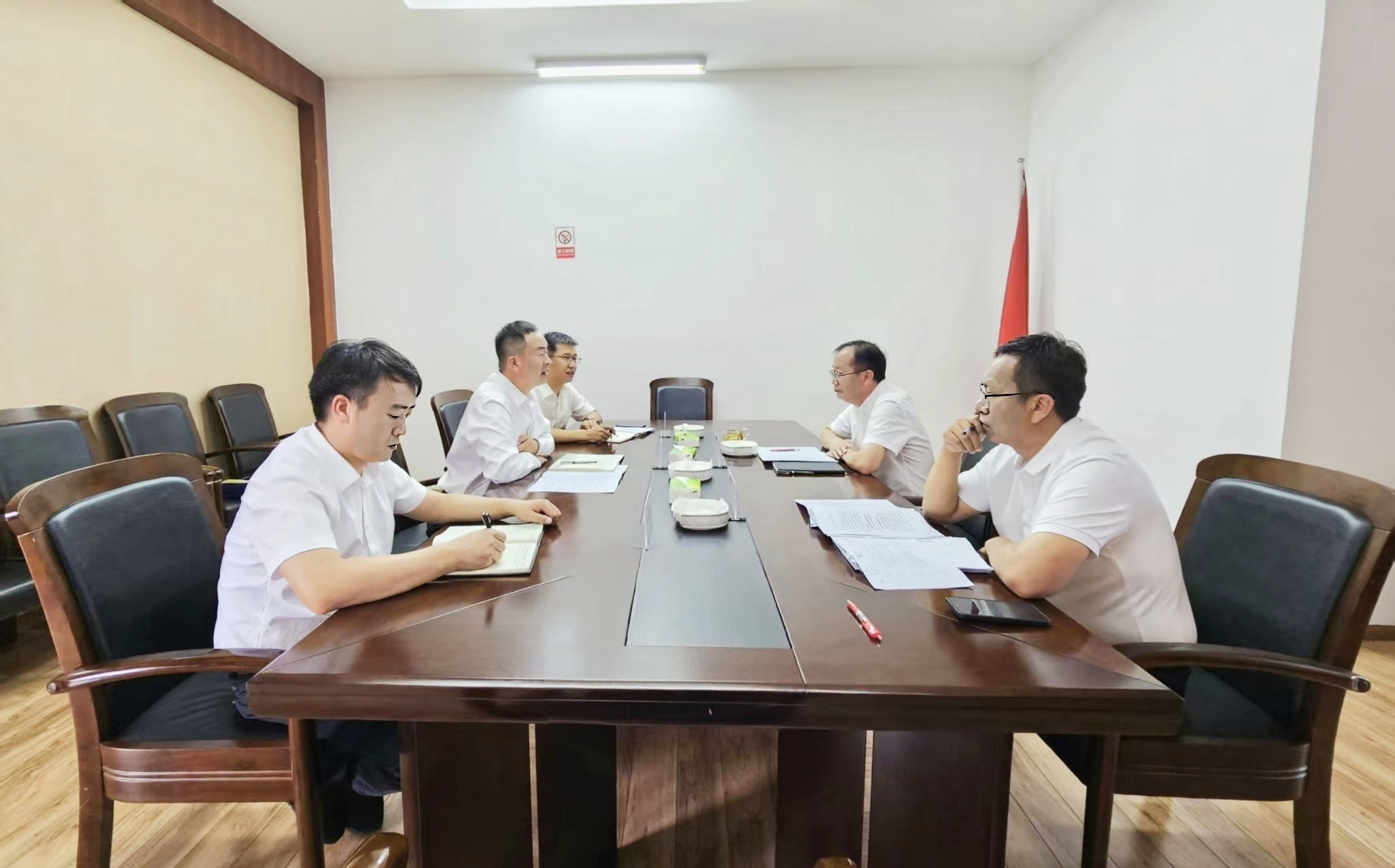 公司与临沧市交流座谈 共商政企合作新机遇