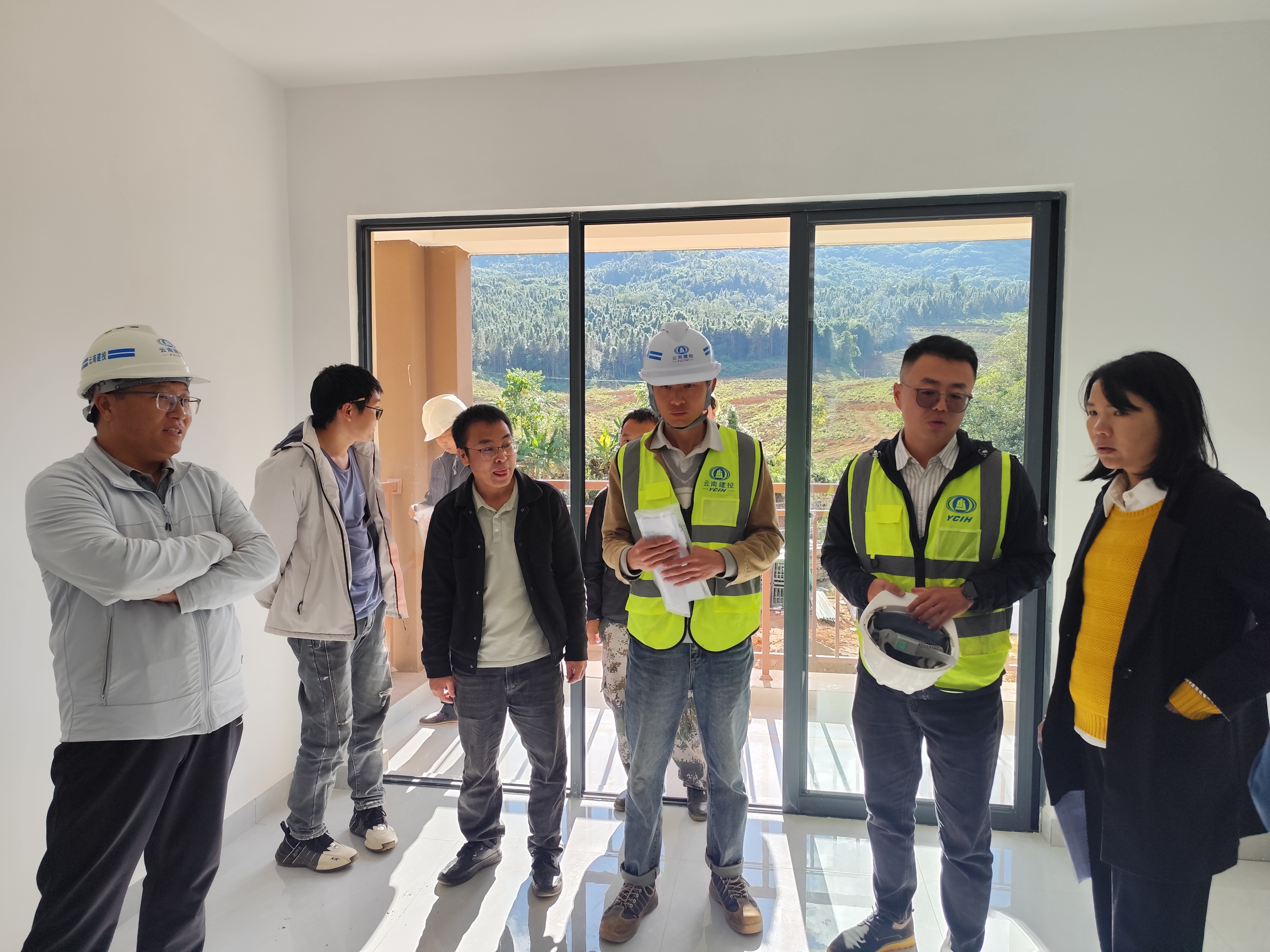 【奋战80天 决胜全年度】西盟新村项目首批5栋住宅楼竣工交付 116户边民喜迁新居